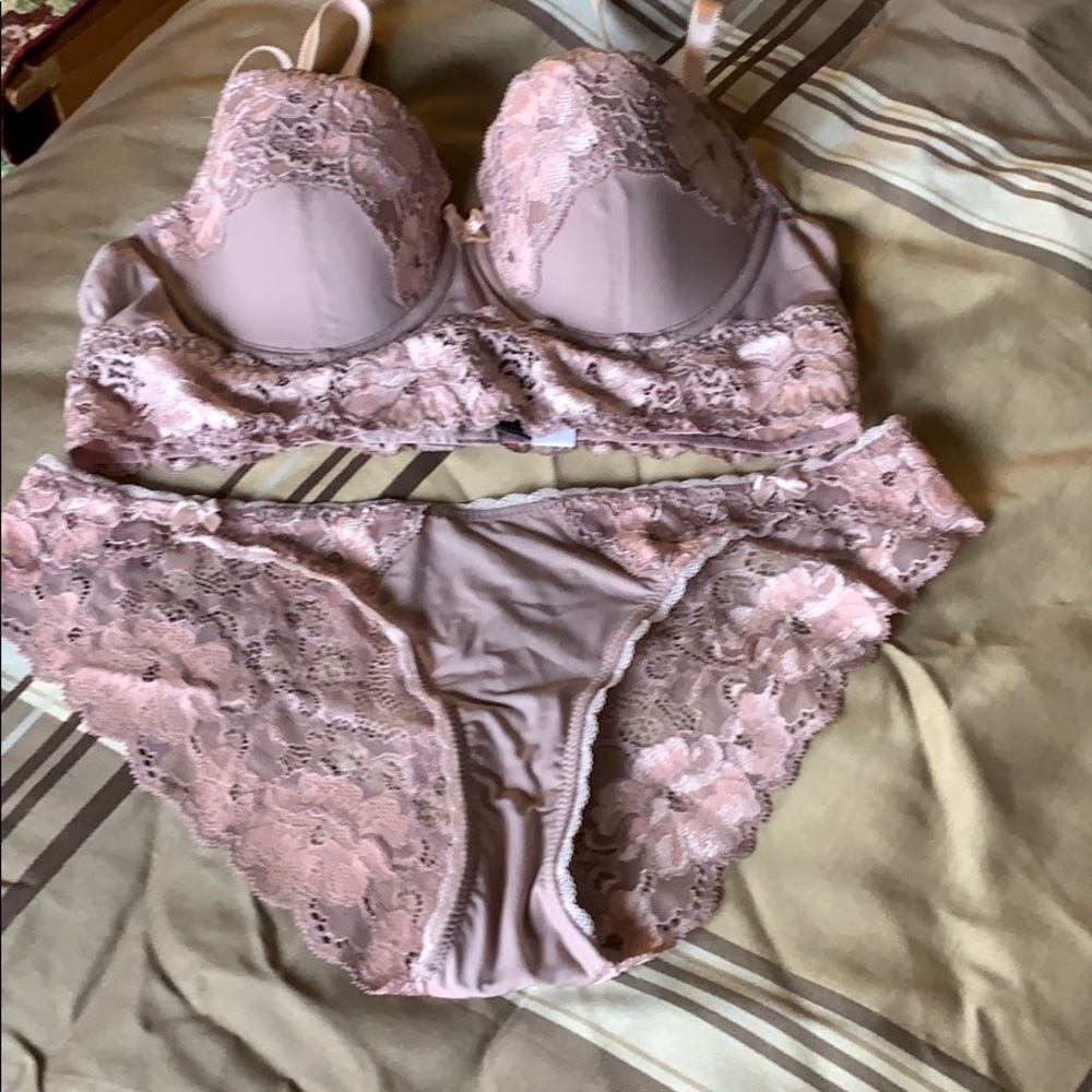 Intimates set bra and pantie